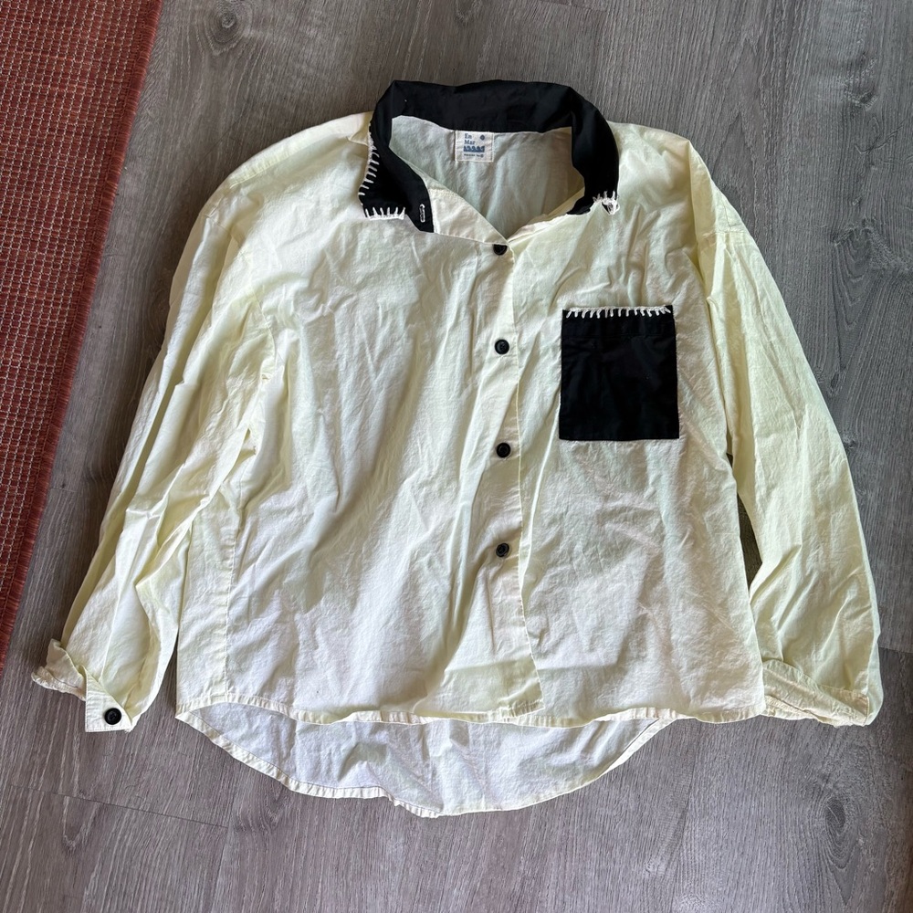 Cream Button-Up Shirt with Black Trim and Pocket